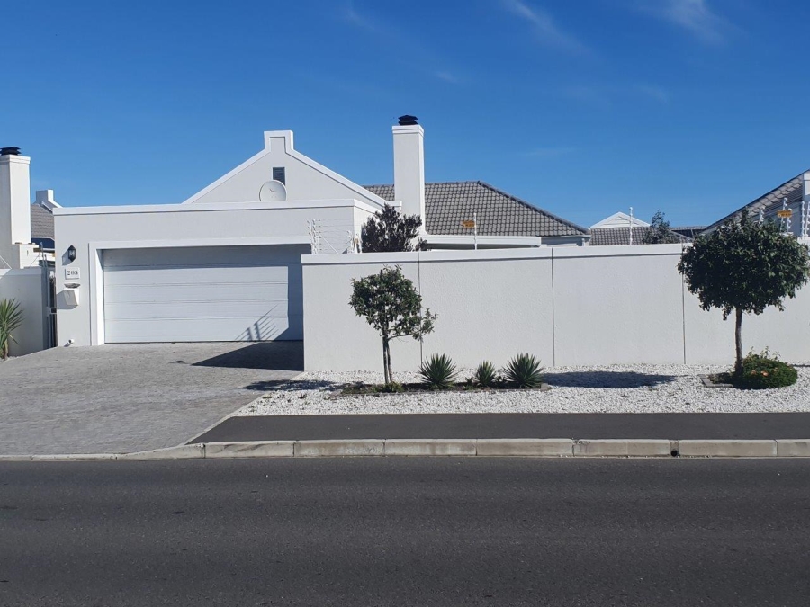 3 Bedroom Property for Sale in Sunningdale Western Cape